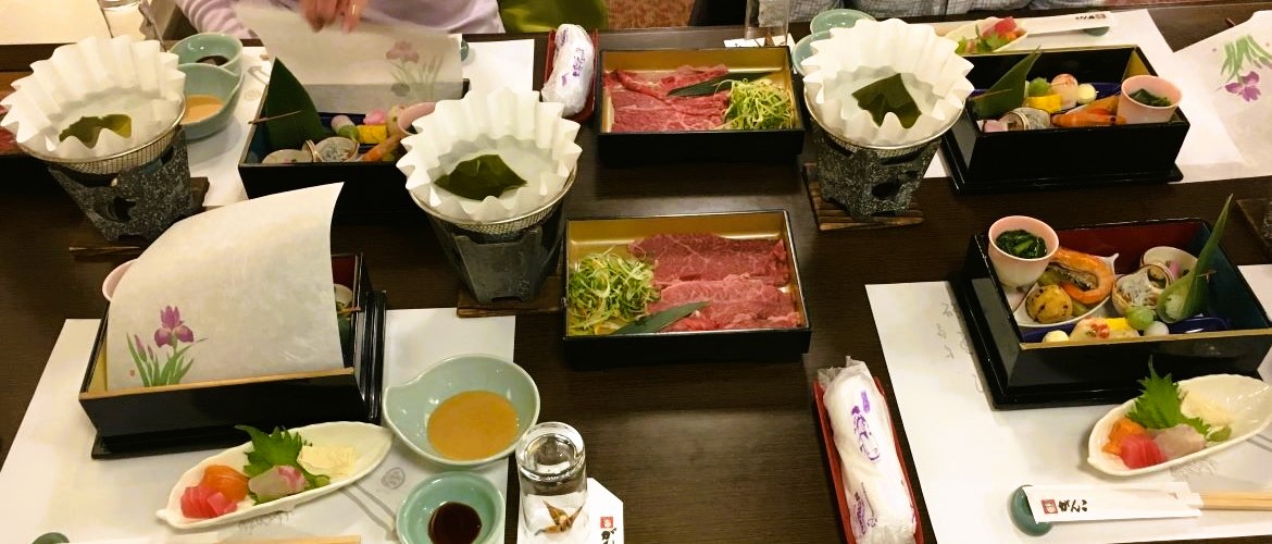 Tipping in Japan -- How much should one tip in restaurants in Japan?