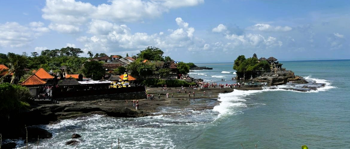 most popular Asian destinations for Canadians