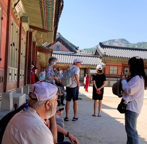 Laurus Travel Guide Service